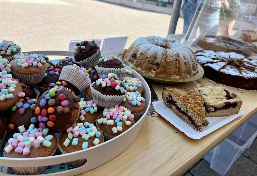 Erfolgreicher Kuchen­verkauf