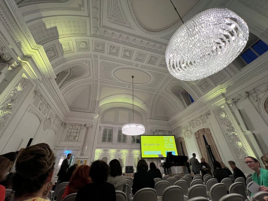 Foto1 Elternbeirat der Schönbuchschule gewinnt landesweiten Wettbewerb