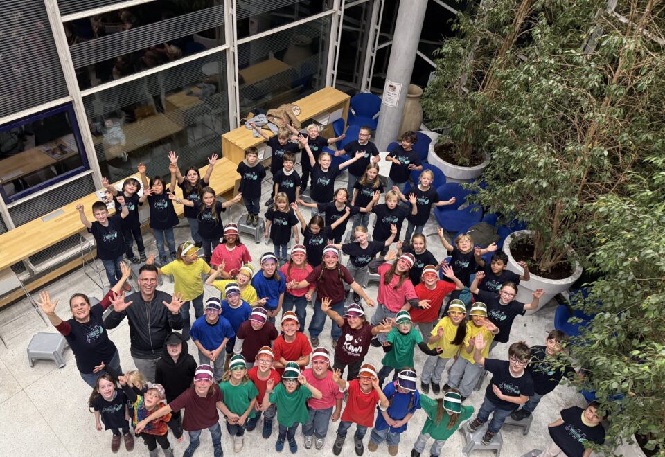 Auftritt Bücherei Kiwi – ein Mini – Musical mit den Kindern des Schönbuchschulchores