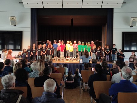 Bild1_Kiwi Auftritt ‚KIWI‘-Musical vom Kinderchor